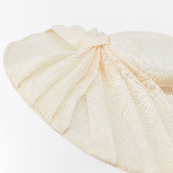 Zara limited edition picture hat with headband